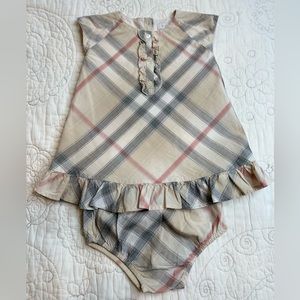 Burberry Baby Girl Outfit (6 months)